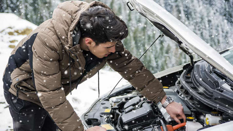 Hogyan készítsd fel autódat a hideg hónapokra?